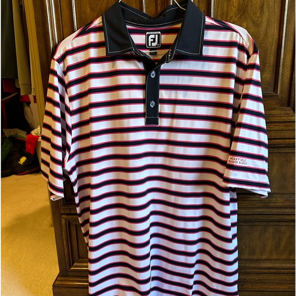 FootJoy golf shirt.    XL - Picture 1 of 3